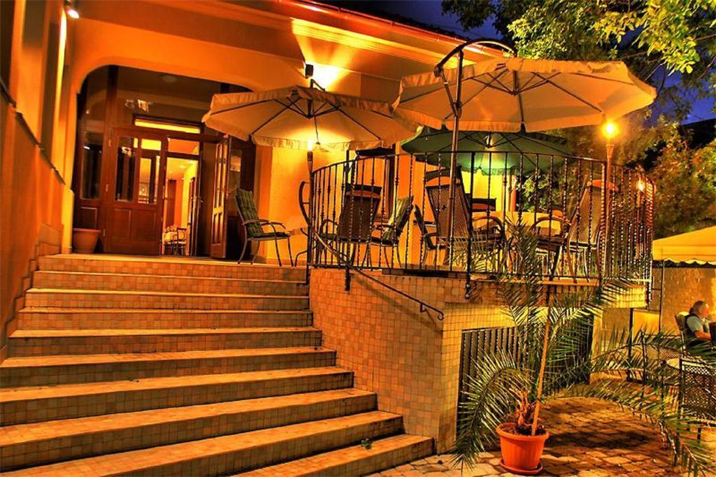 Hotel Rokoko Kösice Dış mekan fotoğraf