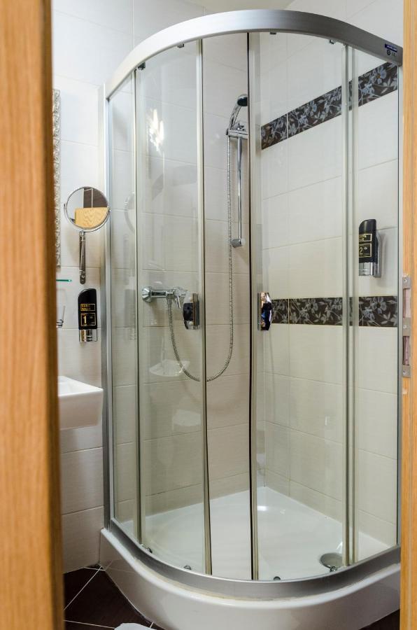 Hotel Rokoko Kösice Dış mekan fotoğraf